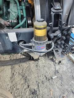 Volvo VNL Fuel / Water Separator