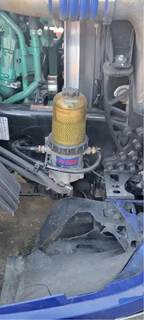 Volvo VNL670 Fuel / Water Separator