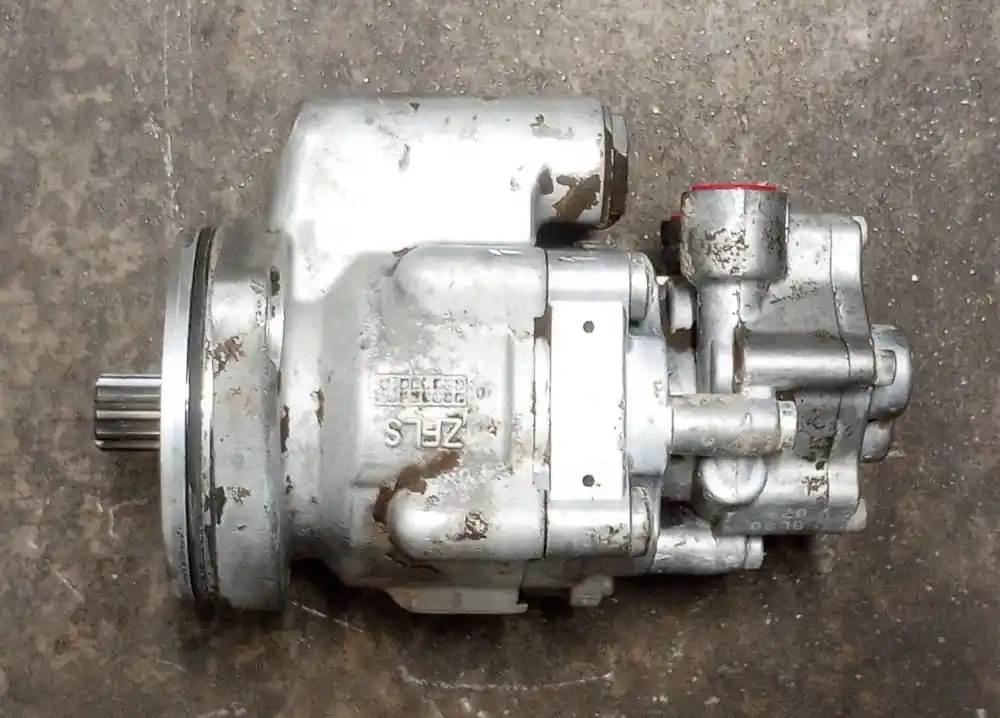 Paccar MX13 Fuel Gear Pump for a 2013 Kenworth T800 For Sale Fresno
