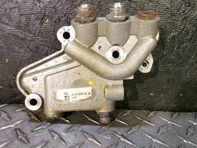 Detroit DD13 Fuel Injector for a Freightliner Cascadia 132