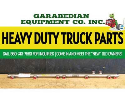 Detroit DD13 Fuel Injector for a Freightliner Cascadia 132