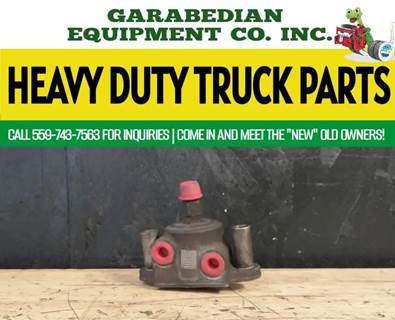 International MaxxForce 13 Fuel Injector