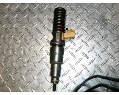 Mack MP7 Fuel Injector for a Mack CXU613