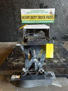 Kenworth T680 Fuel Tank Strap / Bracket