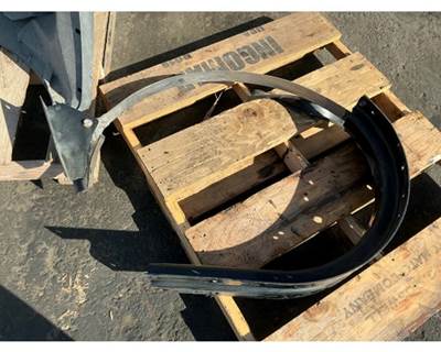 Kenworth T680 Fuel Tank Strap / Bracket