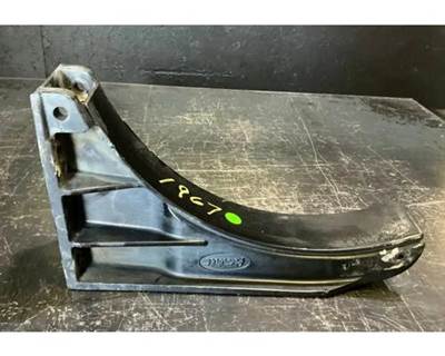 Peterbilt 386 Fuel Tank Strap / Bracket