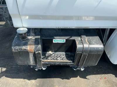 Ford F-700 Right Fuel Tank for a Ford F700