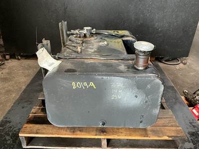 Ford F-700 Right Fuel Tank for a Ford F700