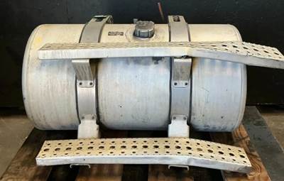 Freightliner Cascadia 113 Right Fuel Tank