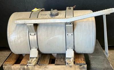 Freightliner Cascadia 113 Right Fuel Tank