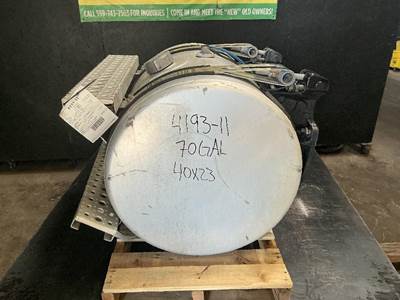 Freightliner Cascadia 113 Left Fuel Tank for a Freightliner CASCADIA