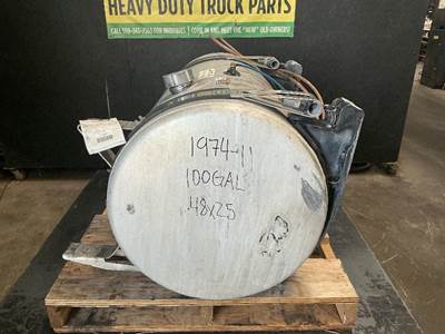 Freightliner Cascadia 113 Left Fuel Tank