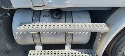 Freightliner Cascadia 113 Right Fuel Tank