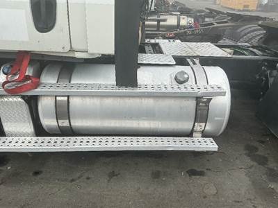 Freightliner Cascadia 113 Left Fuel Tank for a Freightliner CASCADIA