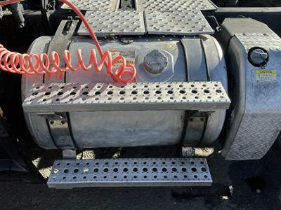 Freightliner Cascadia 113 Left Fuel Tank for a Freightliner CASCADIA