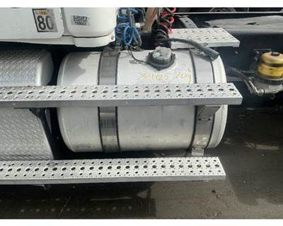 Freightliner Cascadia 113 Fuel Tank for a Freightliner CASCADIA