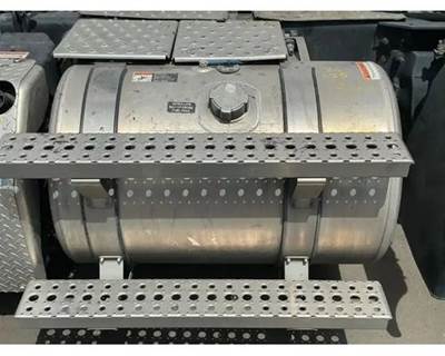 Freightliner Cascadia 116 Left Fuel Tank for a Freightliner Cascadia 116 Day Cab