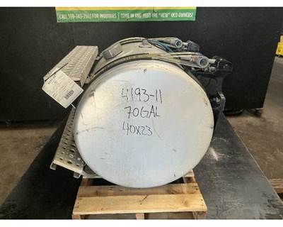 Freightliner Cascadia 116 Left Fuel Tank for a Freightliner CASCADIA