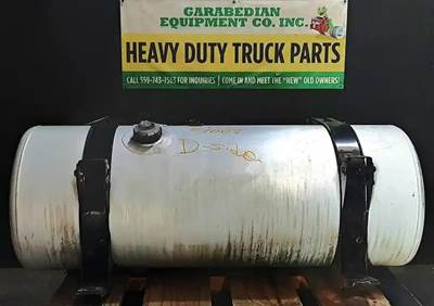 Freightliner Cascadia 125 Left Fuel Tank