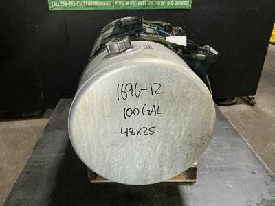 Freightliner Cascadia 125 Left Fuel Tank