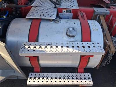 Freightliner Cascadia 125 Left Fuel Tank