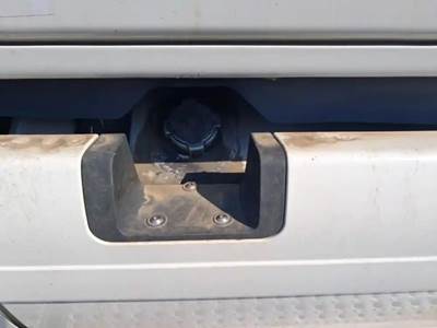 Freightliner Cascadia 125 Right Fuel Tank