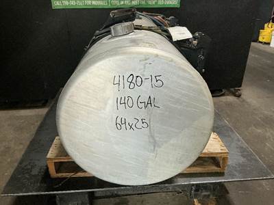 Freightliner Cascadia 125 Fuel Tank