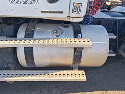 Freightliner Cascadia 125 Fuel Tank for a Freightliner CASCADIA