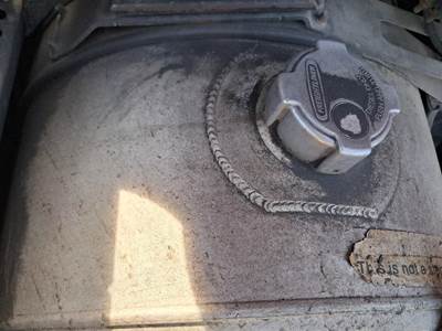 Freightliner Cascadia 125 Fuel Tank