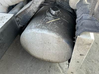 Freightliner Cascadia 125 Right Fuel Tank for a Freightliner CASCADIA