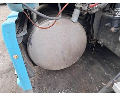 Freightliner Cascadia 125 Left Fuel Tank for a Freightliner CASCADIA