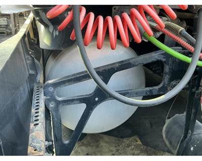 Freightliner Cascadia 125 Left Fuel Tank for a Freightliner CASCADIA