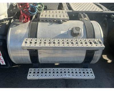 Freightliner Cascadia 125 Fuel Tank