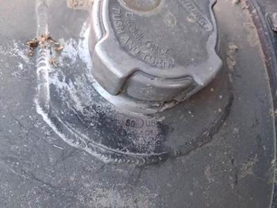 Freightliner Cascadia 126 Right Fuel Tank