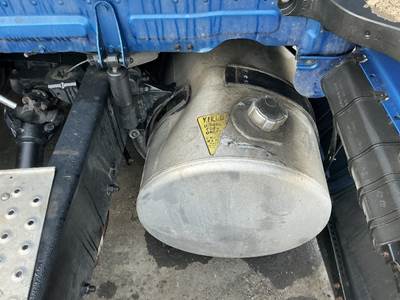 Freightliner Cascadia 126 Right Fuel Tank for a Freightliner CASCADIA