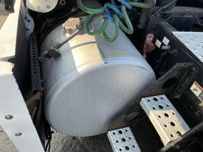 Freightliner Cascadia 126 Left Fuel Tank for a Freightliner CASCADIA