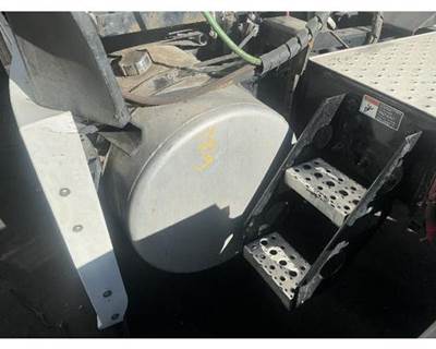 Freightliner Cascadia 126 Fuel Tank for a Freightliner CASCADIA