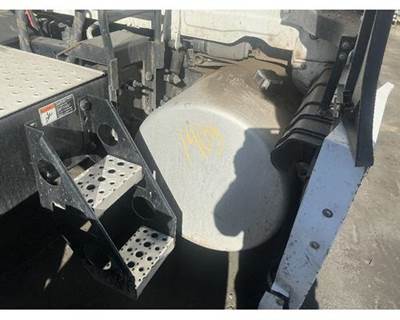 Freightliner Cascadia 126 Fuel Tank for a Freightliner CASCADIA