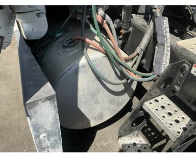 Freightliner Cascadia 126 Fuel Tank for a Freightliner CASCADIA