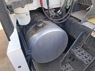 Freightliner Cascadia Left Fuel Tank
