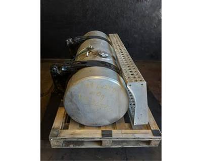 Freightliner Cascadia Right Fuel Tank