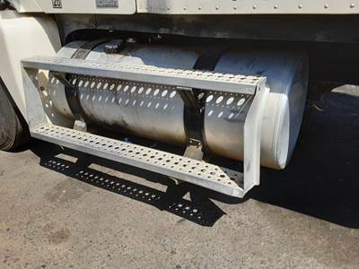 Freightliner Century Class 120 Left Fuel Tank