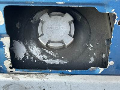 Freightliner FLD120 Right Fuel Tank