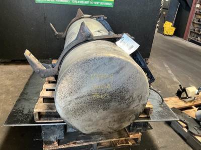 Freightliner FLD120 Right Fuel Tank