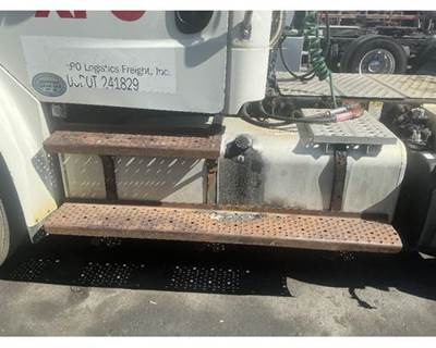 Freightliner M2 106 Fuel Tank