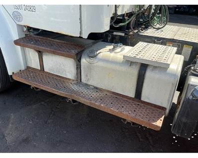 Freightliner M2 106 Fuel Tank