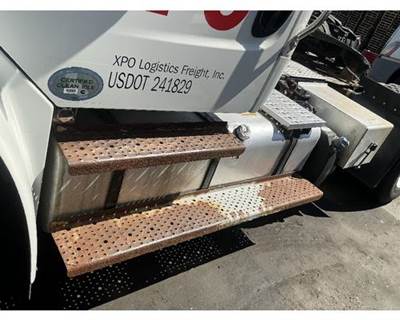 Freightliner M2 106 Fuel Tank