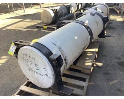 Freightliner ST120 Right Fuel Tank