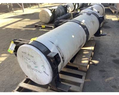 Freightliner ST120 Right Fuel Tank