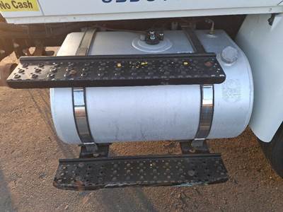 International 4400 Fuel Tank